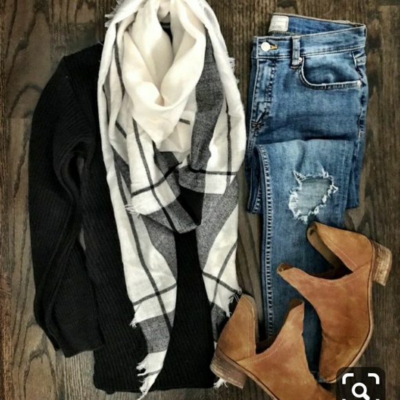 Mystery box 5 items fall winter outfit! Style - Picture 3 of 8